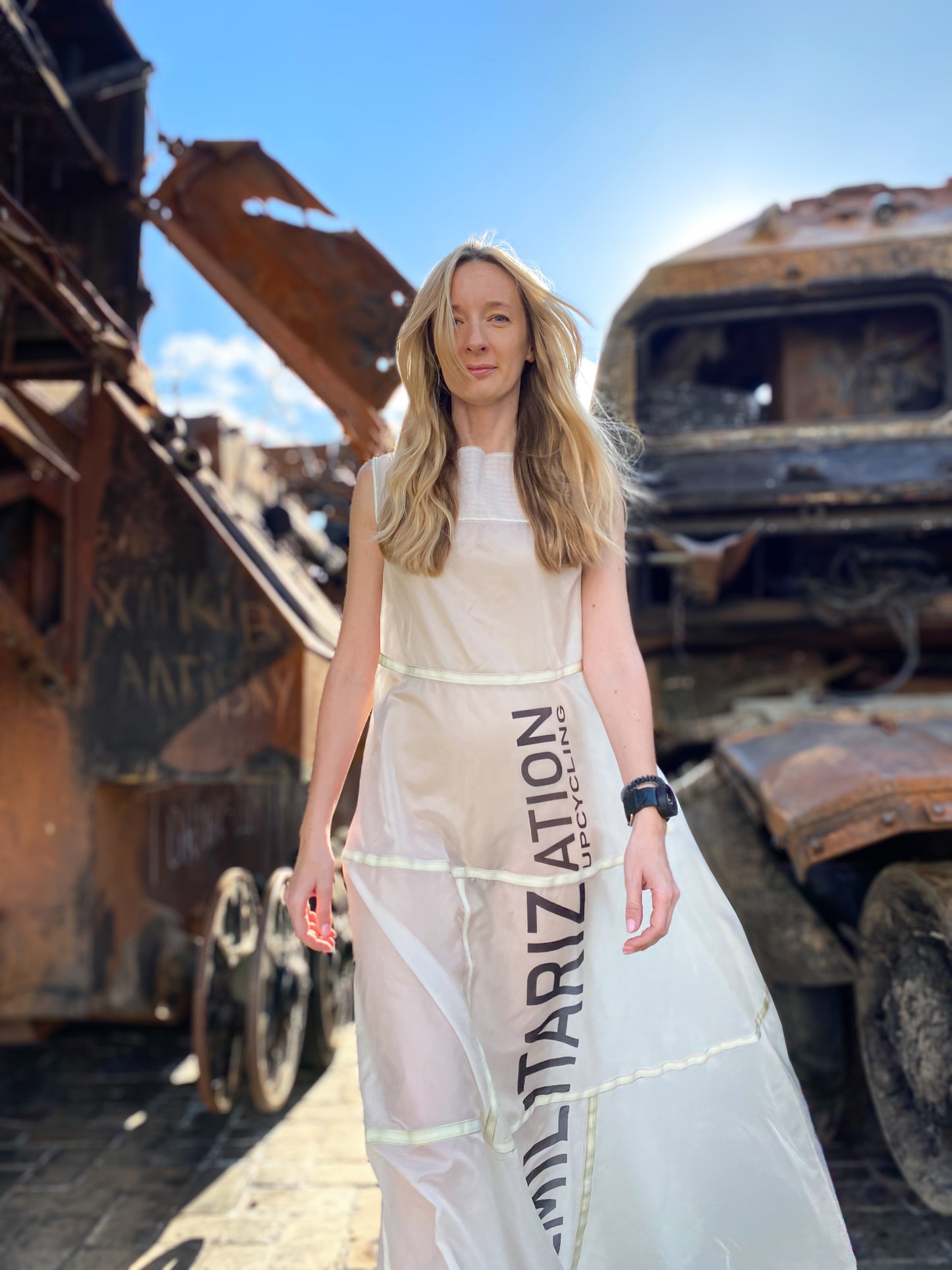 Сукня з парашута "С-4У"