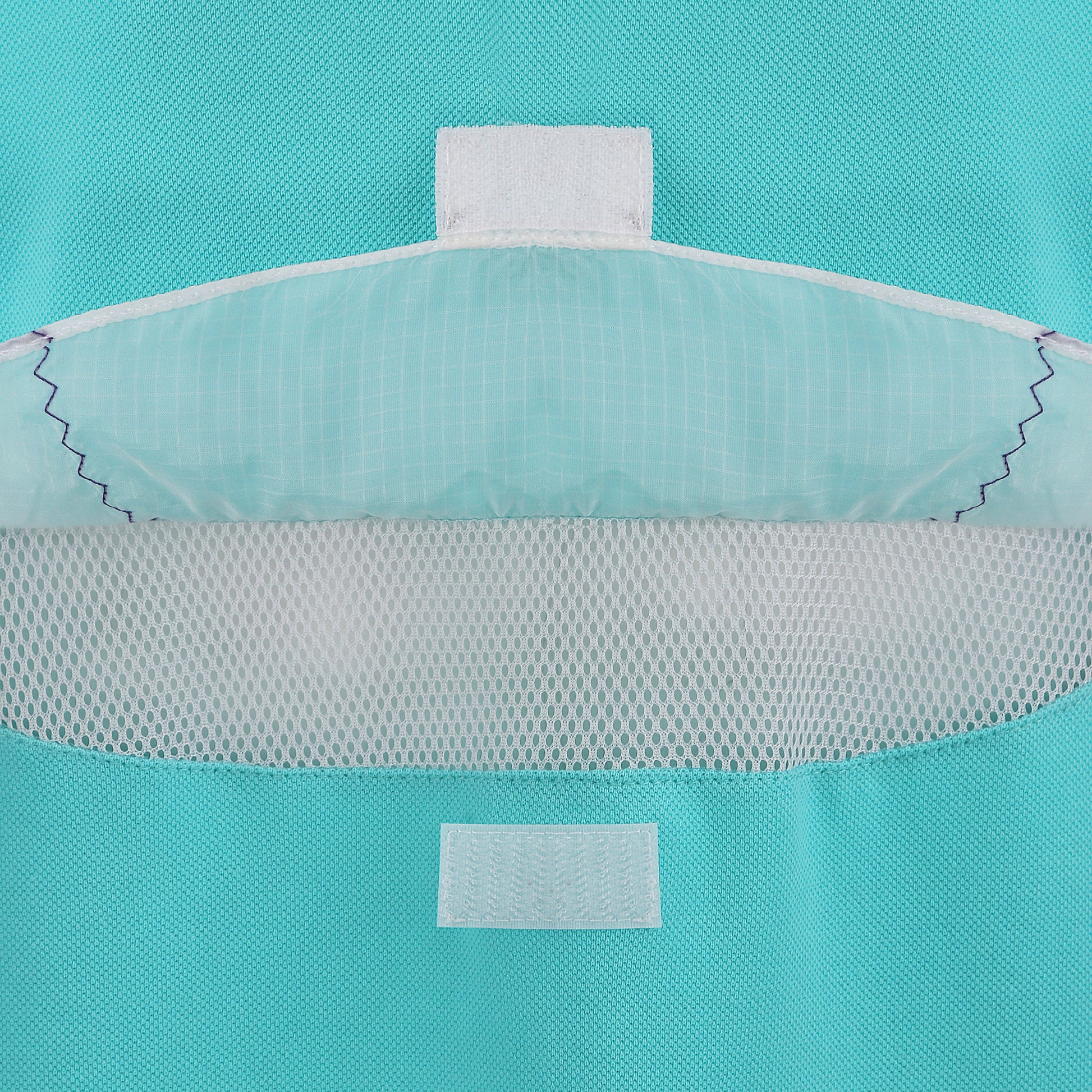 Breathable polo shirt with sail fabric